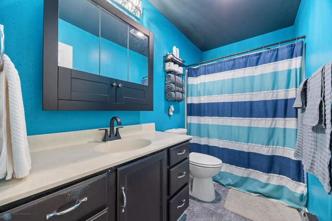 Full Bath | Image 17
