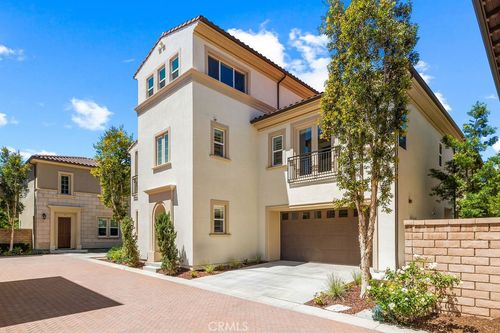 98 Pinnacle Dr, Lake Forest, CA, 92630-8725 | Card Image