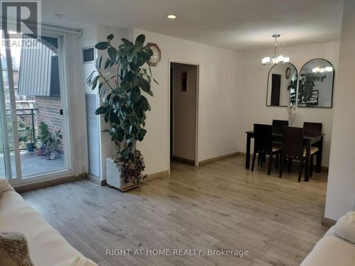 16B Elgin Street, Markham (Thornhill), ON, L3T4T4 | Card Image