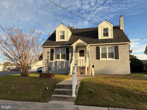 100 Giammarino Ave, Gibbstown, NJ, 08027-1312 | Card Image