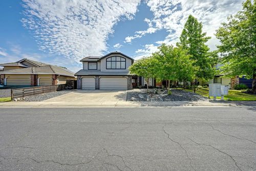 5937 Blackstone Dr, Rocklin, CA, 95765-4906 | Card Image