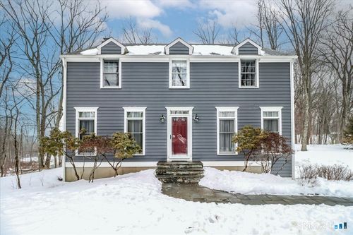 52 Key Rock Rd, Newtown, CT, 06470-1863 | Card Image