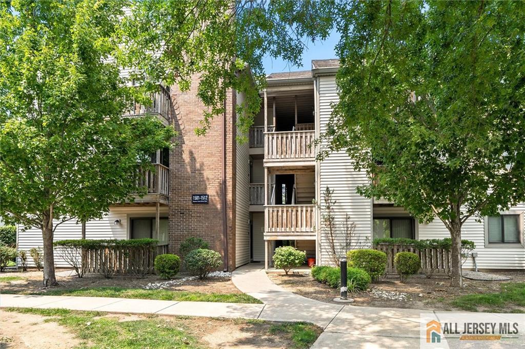 Residential in Plainsboro 3