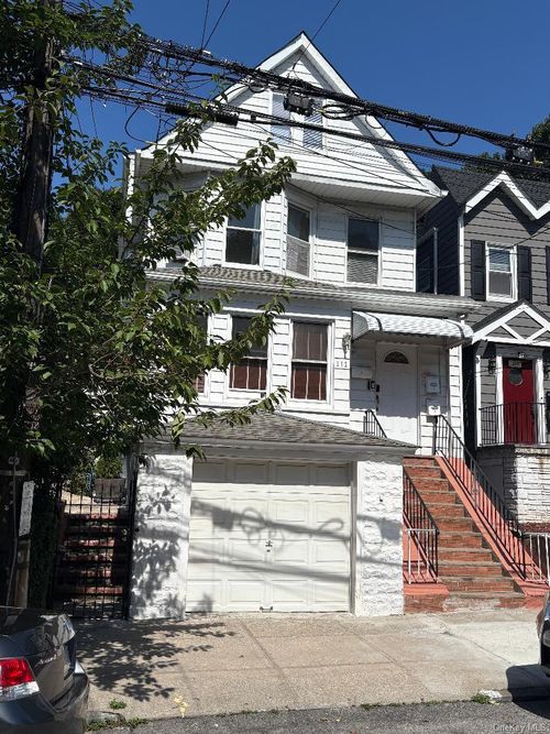 111 Hart Ave, Yonkers, NY, 10704-3181 | Card Image