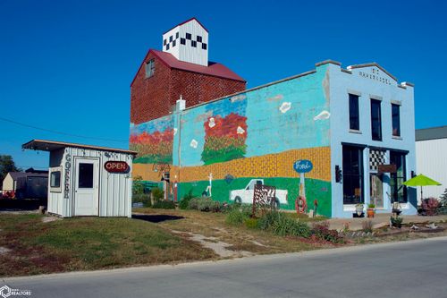 722 E Garfield St, Clarinda, IA, 51632-2316 | Card Image