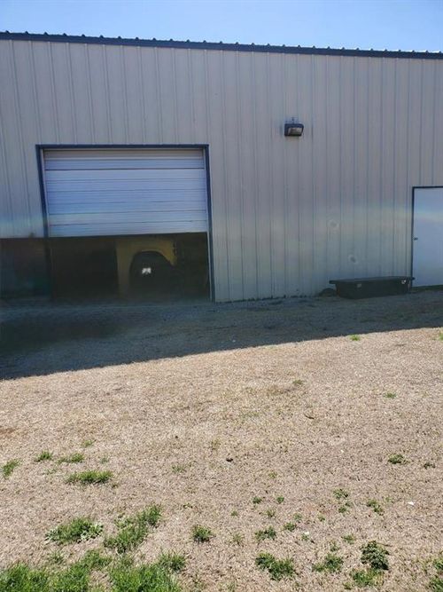 300 N 14th St, Clinton, OK, 73601-2602 | Card Image
