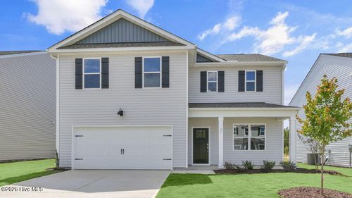 305 Maddox Dr, Aberdeen, NC, 28315-5006 | Card Image