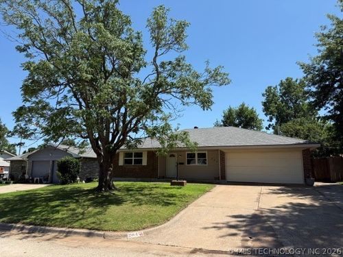204 E Bass Ave, Yukon, OK, 73099-4020 | Card Image