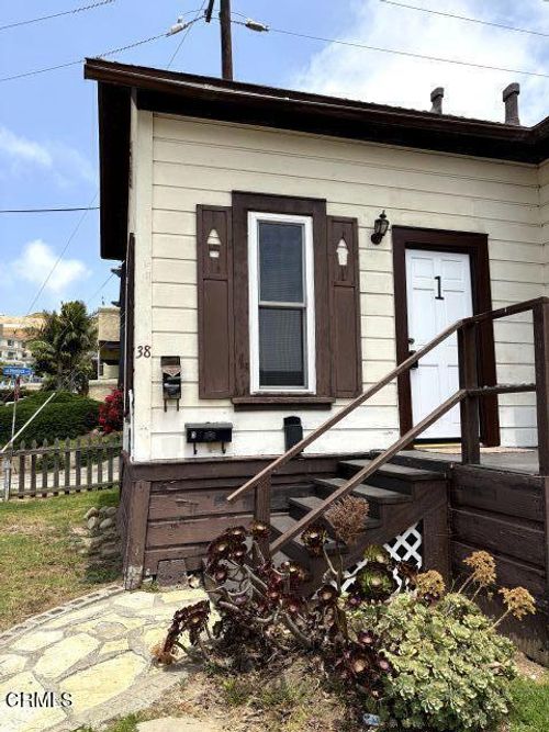 1-38 N Laurel St, Ventura, CA, 93001-5059 | Card Image