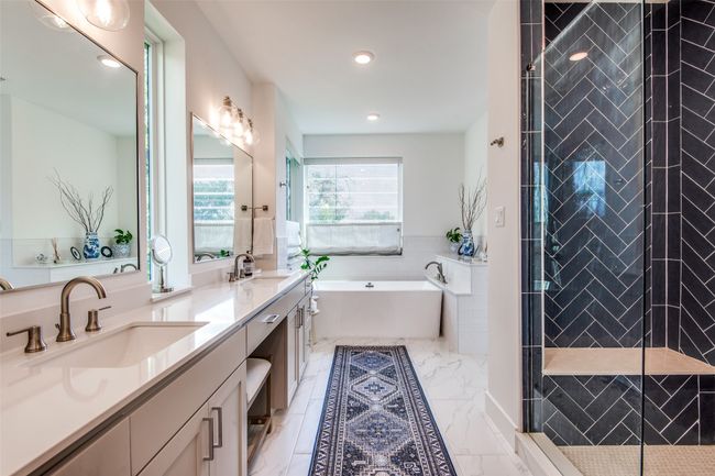 3962 Redding Row, Townhouse with 3 bedrooms, 3 bathrooms and null parking in Dallas TX | Image 9