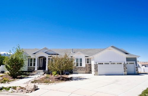 6586 W Sunrise Ridge Ct, West Valley City, UT, 84128-7271 | Card Image