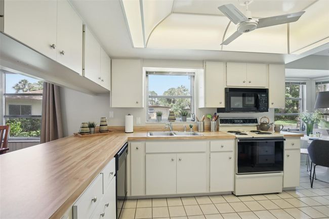81 - 7172 Grey Squirrel Blvd, House other with 2 bedrooms, 2 bathrooms and null parking in SARASOTA FL | Image 8