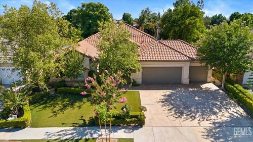 2231 Crocus Dr, Bakersfield, CA, 93311-3746 | Card Image