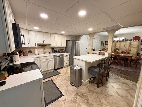apt-3-21 Shadowbrook Ln, Milford, MA, 01757-1146 | Card Image