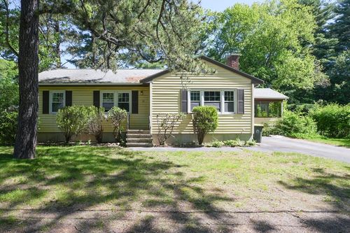 15 Taunton St, Bellingham, MA, 02019-1425 | Card Image