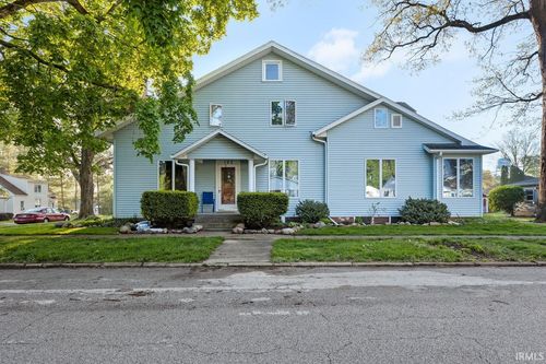 107 N Sheets St, Oxford, IN, 47971-8726 | Card Image