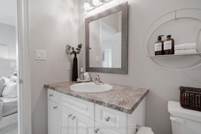 60 - 3320 Meadowgate Blvd, Condo with 3 bedrooms, 2 bathrooms and 1 parking in London ON | Image 15