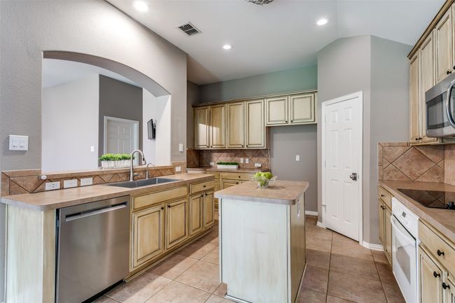3504 Carlton St, House other with 4 bedrooms, 2 bathrooms and null parking in Grapevine TX | Image 11