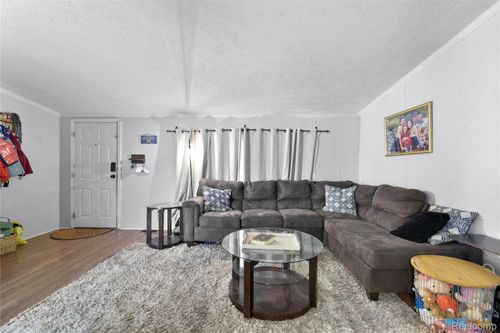 2330 Charter Oak Ct, Newport, MI, 48166-9542 | Card Image