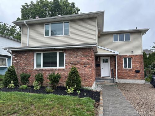 a-32 Marwood Rd S, Port Washington, NY, 11050-1422 | Card Image