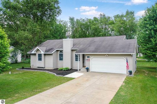 4428 Benson Rd, Cadillac, MI, 49601-9303 | Card Image