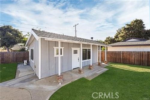 b-200 E Greenwood Ave, La Habra, CA, 90631-3835 | Card Image