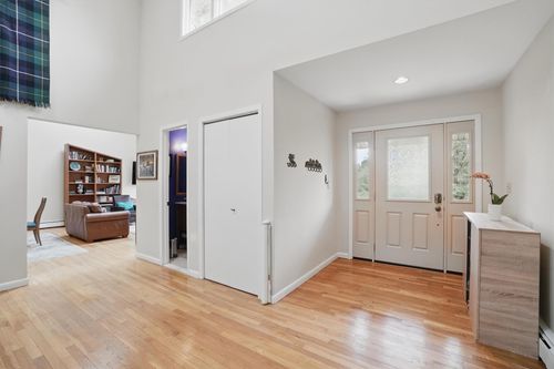 5 Fairgreen Ct, Cortlandt Mnr, NY, 10567-6122 | Card Image