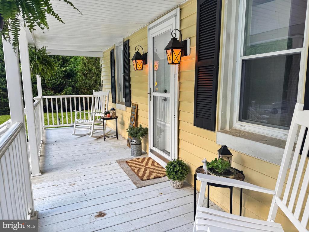 Commercial Lease in KINGSVILLE 4