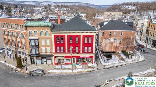 3 Broadway, Bangor, PA, 18013-2601 | Card Image
