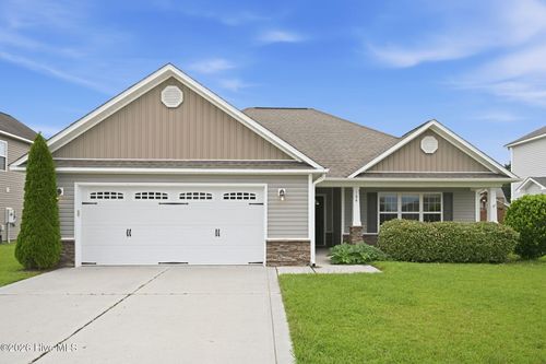 104 Cavalier Dr, Jacksonville, NC, 28546-4650 | Card Image