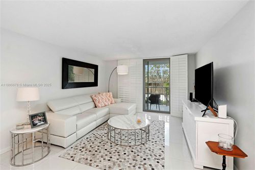 apt-207-210 Sea View Dr, Key Biscayne, FL, 33149-2502 | Card Image
