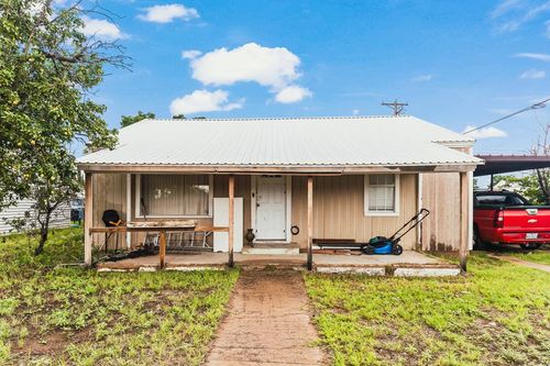 111 Sw 11th St, Seminole, TX, 79360-4101 | Card Image