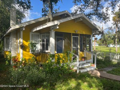 622 Peachtree Street, House other with 2 bedrooms, 1 bathrooms and null parking in Cocoa FL | Image 1