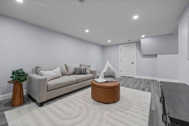 160 Forest Hill Ave, House other with 3 bedrooms, 2 bathrooms and 10 parking in Lynnfield MA | Image 21
