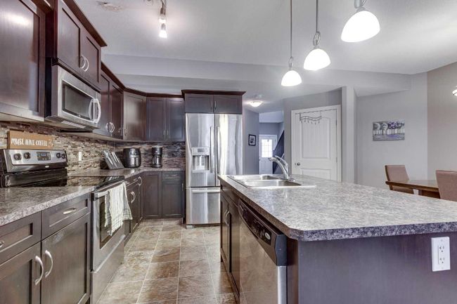 155 Larsen Crescent, Home with 3 bedrooms, 3 bathrooms and 1 parking in Red Deer AB | Image 7