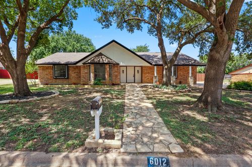 6012 Meredith Ln, Edgecliff Village, TX, 76134-2509 | Card Image