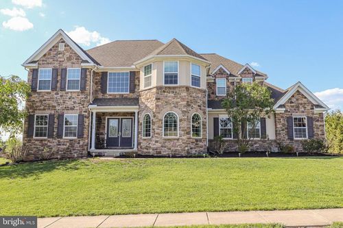 1279 Aylesbury Ln, YORK, PA, 17404-9081 | Card Image