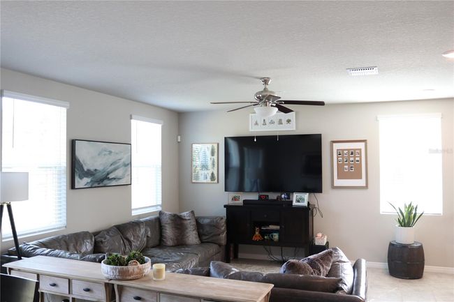 2415 Sweet Viburnum Way, Townhouse with 3 bedrooms, 3 bathrooms and null parking in Ocoee FL | Image 4