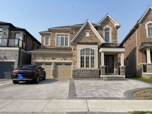 212 Scrivener Dr, Aurora, ON, L4G0Z1 | Card Image