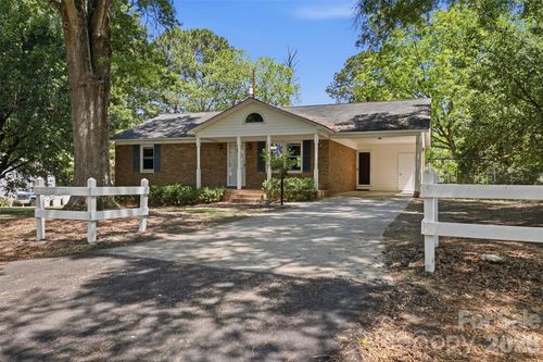 2068 Knight Rd, Lancaster, SC, 29720-8994 | Card Image