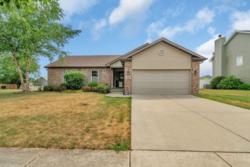 325 S Enrietta Dr, Coal City, IL, 60416-4116 | Card Image