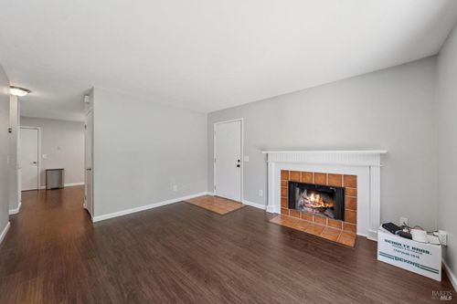 42 Francis Circle, Rohnert Park, CA, 94928 | Card Image