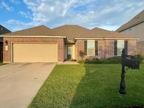 440 Lakeshore Village Dr, Slidell, LA, 70461 | Card Image