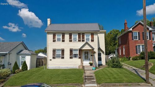 421 High St, Paris, KY, 40361-1822 | Card Image
