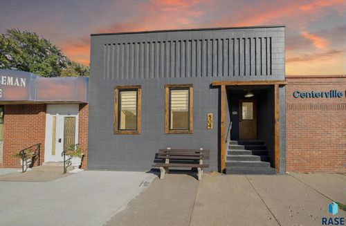 504 Broadway St, Centerville, SD, 57014-2225 | Card Image