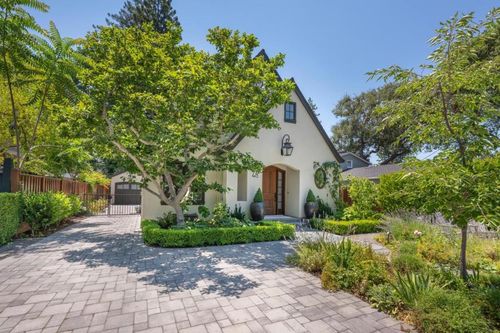 48 Middlegate St, Atherton, CA, 94027-4009 | Card Image