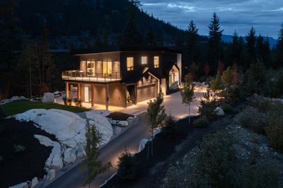 9146 Wedge Creek Rise, House other with 6 bedrooms, 4 bathrooms and 6 parking in Whistler BC | Image 1