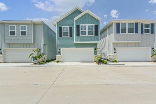 583 Avisa Dr, Kemah, TX, 77565-2197 | Card Image