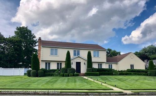 16 Bridle Dr, West Long Branch, NJ, 07764-1705 | Card Image