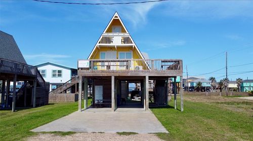 310 Angel Wing St, Surfside Beach, TX, 77541-8030 | Card Image